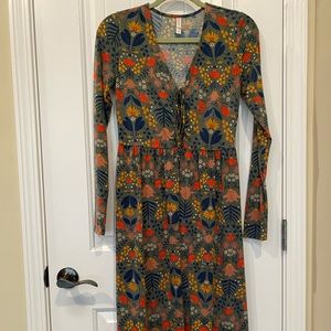 Beautiful floral cotton dress!